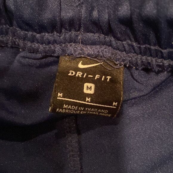 Nike Navy Dri Fit Basketball Shorts Size Medium - Picture 3 of 7